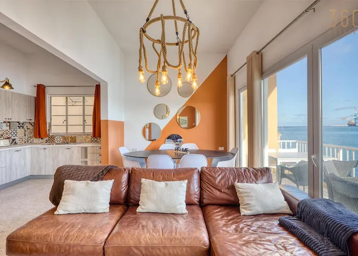 Wake Up Beside The Sea,peaceful In By 360 Estates Birżebbuġa